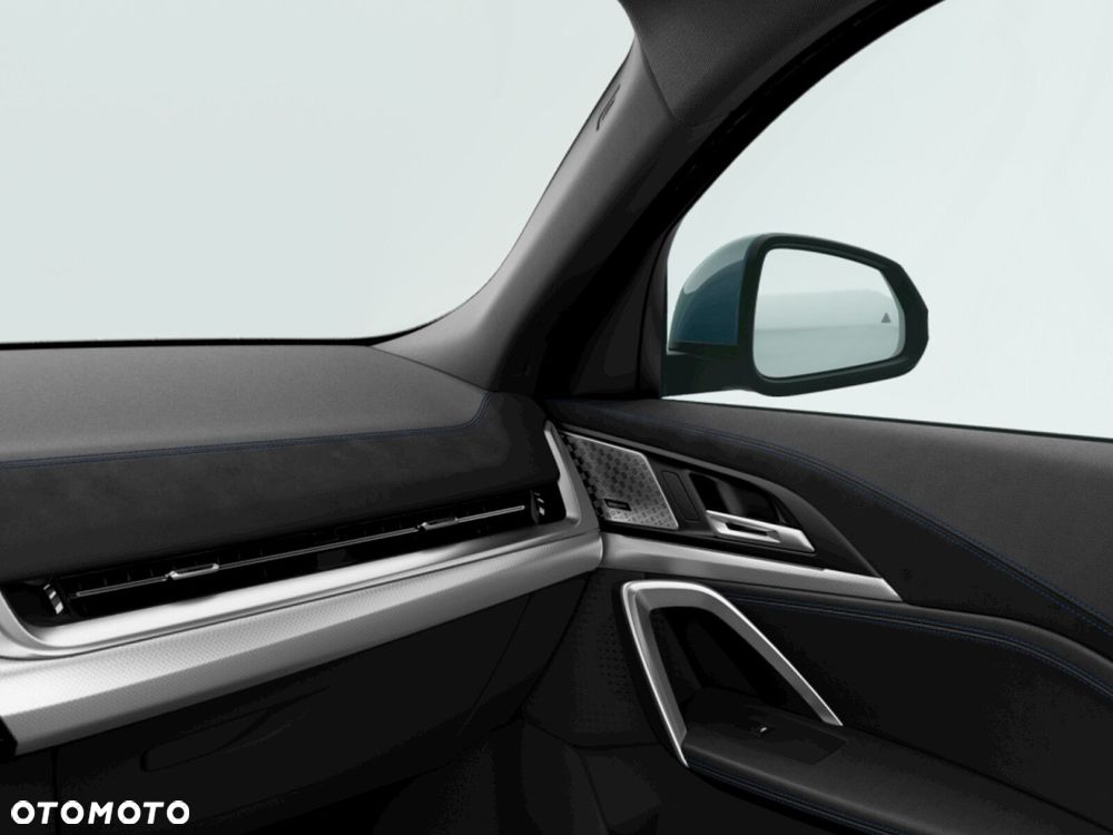 BMW X2 - 10