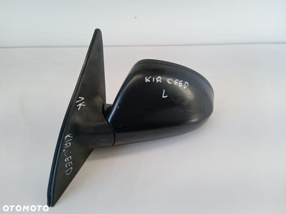 LUSTERKO LEWE PRZEDNIE KIA CEED 06-09 - 2