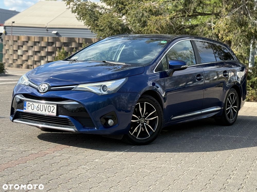 Toyota Avensis 2.0 D-4D Prestige - 2