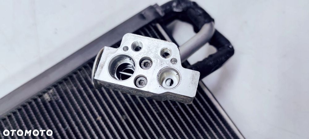 CHŁODNICA KLIMATYZACJI PAROWNIK AUDI A6 4G0820181A - 3