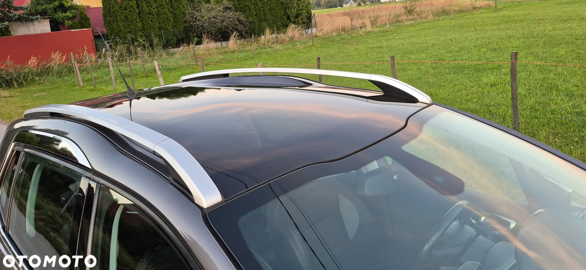 Peugeot 2008 1.6 e-HDi Allure S&S - 11