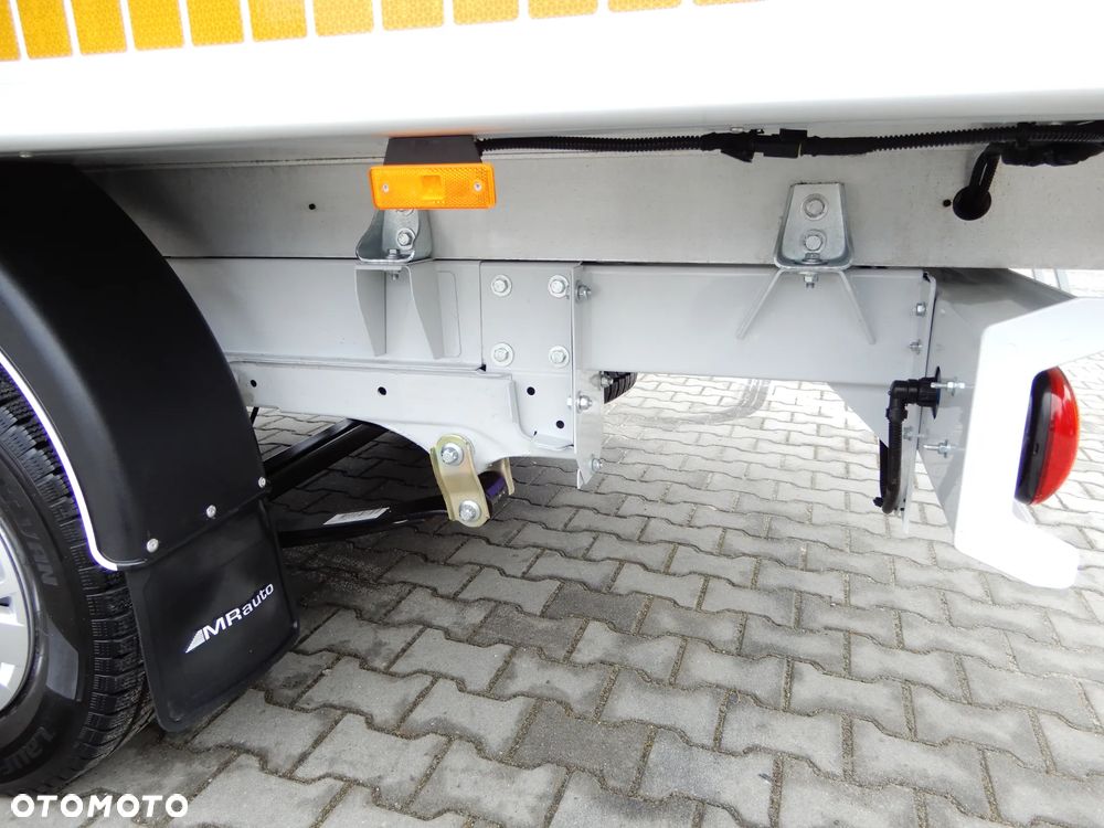 Fiat Ducato Serii 8 MAXI Wzmacniany 2.2 MultiJet3 H3-POWER 160 KM Chłodnia 4226 mm 8 Euro Palet Boczne Drzwi Agregat Zanotti -20*C Android Auto Carplay Stan Auta JAK NOWY POLECAM - 24