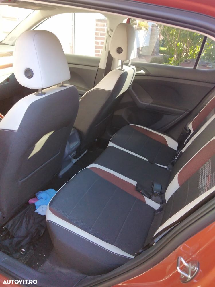 Volkswagen T-Cross - 10