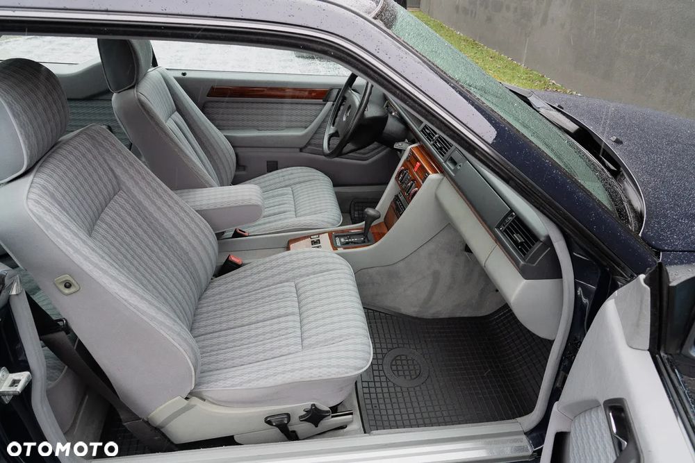 Mercedes-Benz W124 (1984-1993) - 16