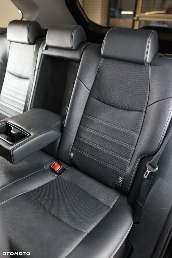 Toyota RAV4 - 18
