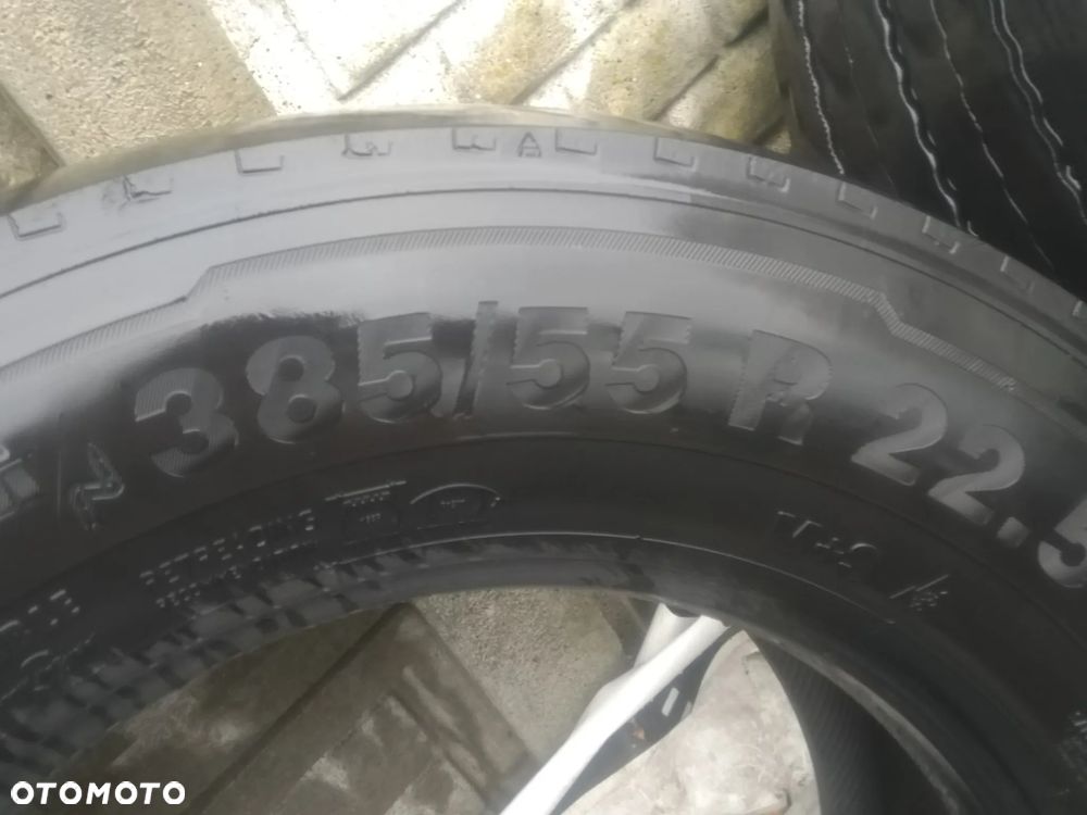 Opona zimowa Continental 385/55 R22.5 - 2
