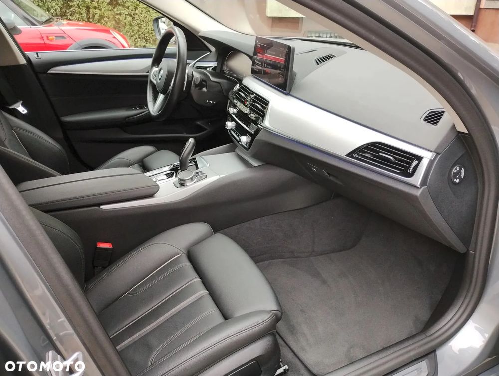 BMW Seria 5 520d - 11