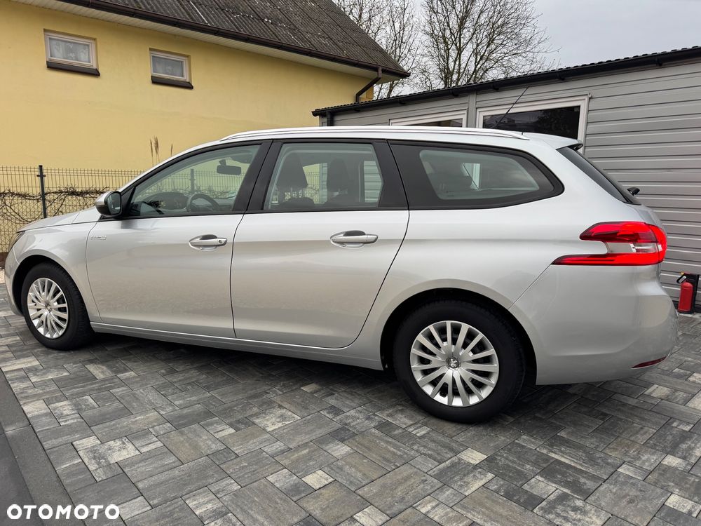 Peugeot 308 SW HDi FAP 110 (Blue Lion) Business Line Niveau 1 - 19