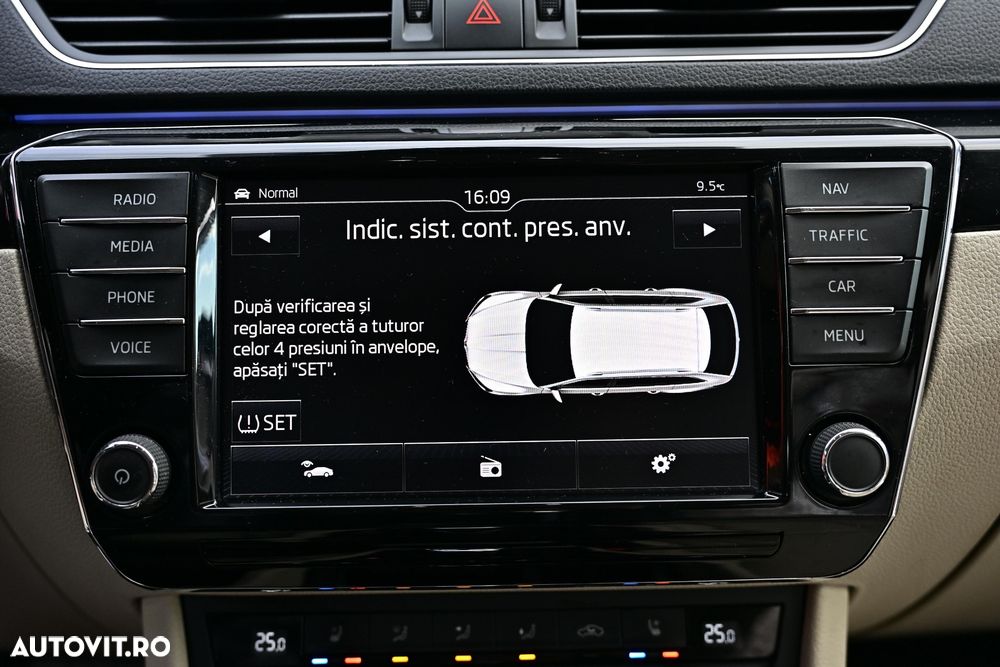 Skoda Superb 2.0 TDI DSG L&K - 33
