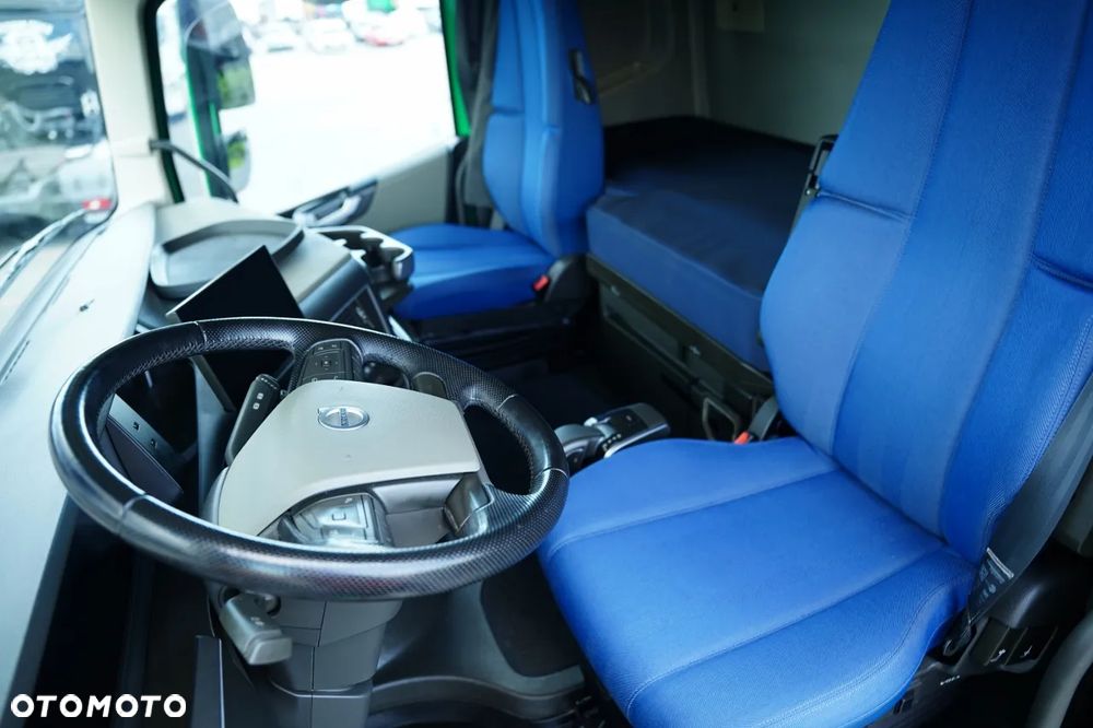 Volvo FH 500 / I-SAVE / HYDRAULIKA / RETARDER / KLIMATYZACJA POSTOJOWA  / I- SHFIT /  2 ZBIORNIKI PALIWA / - 24