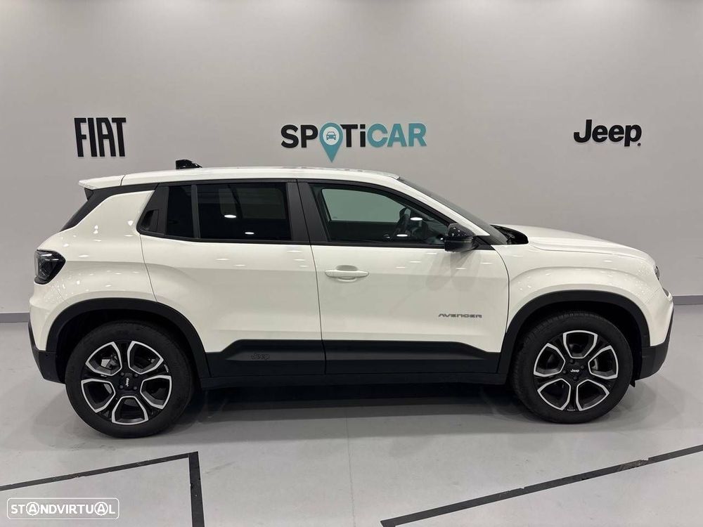 Jeep Avenger 1.2 GSE T3 Summit - 4