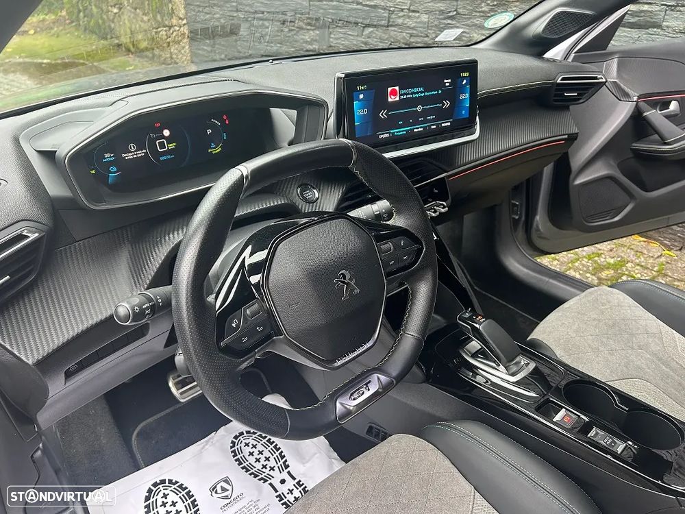 Peugeot e-208 GT Pack - 13