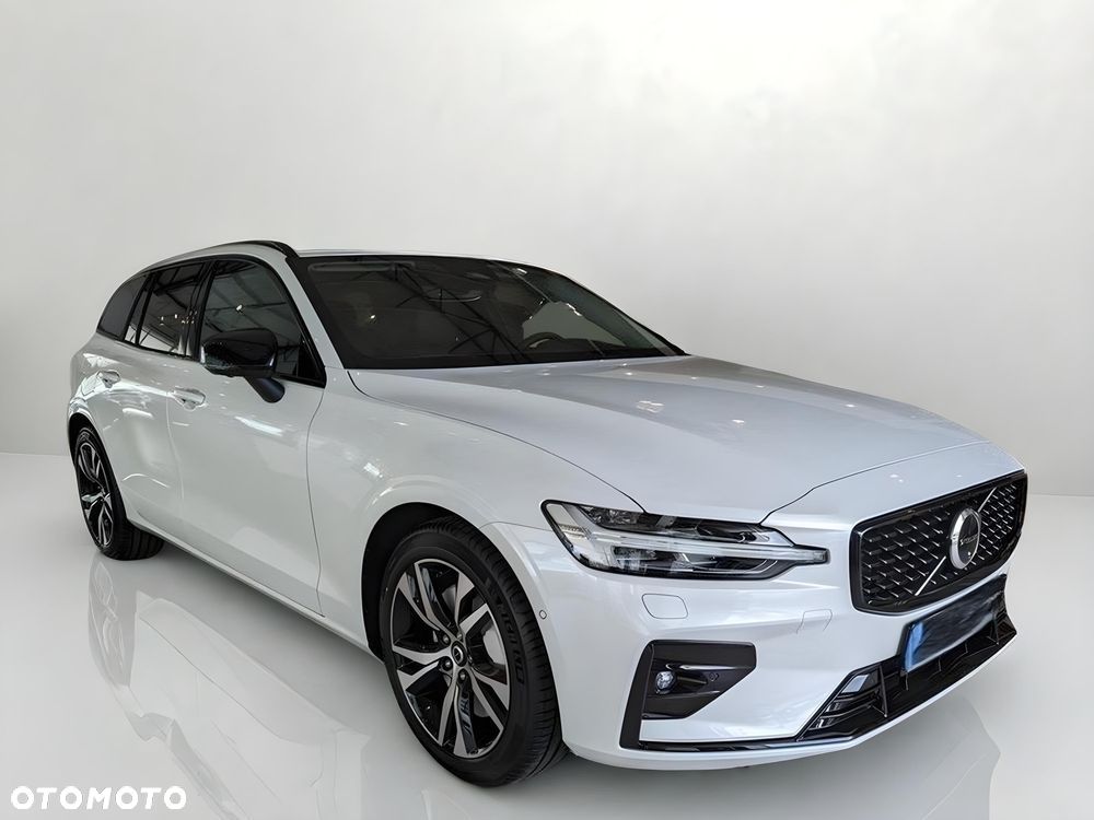 Volvo V60 B4 B Plus Dark - 3