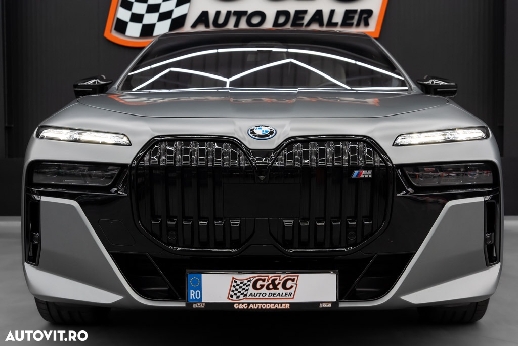 BMW M7 M760e xDrive AT PHEV - 23