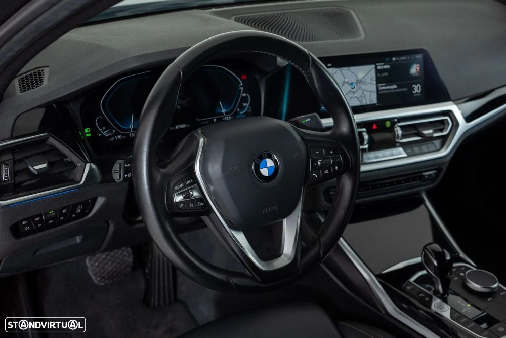 BMW 320 e Corporate Edition Auto - 17