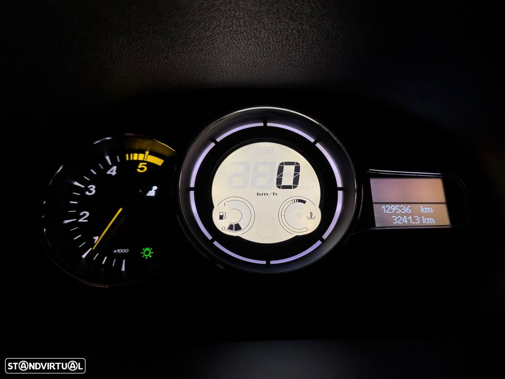 Renault Mégane 1.5 dCi Dynamique S - 11