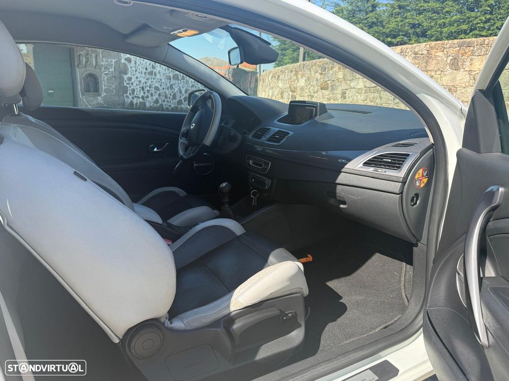 Renault Mégane Coupe Energy dCi 110 FAP Start & Stop GT Line - 10