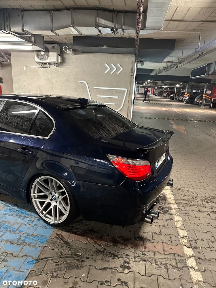 BMW Seria 5 530i - 12