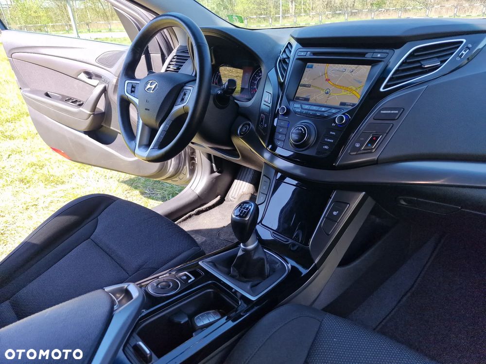Hyundai i40 2.0 Premium - 30
