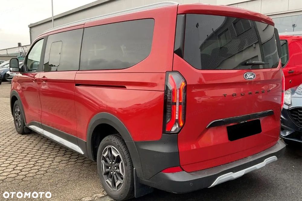 Ford Tourneo Custom - 5
