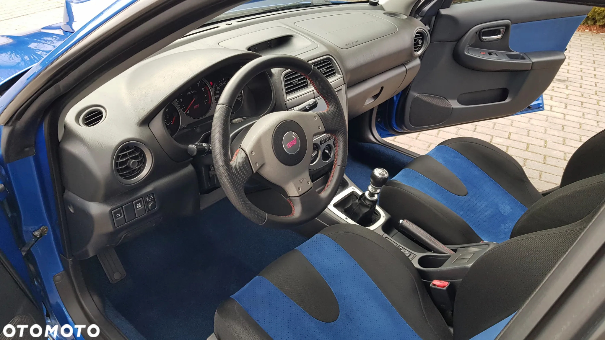 Subaru Impreza 2.0 STI 4x4 - 28