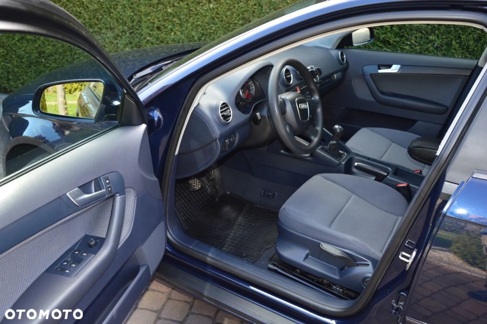 Audi A3 Sportback 1.6 Ambition - 8