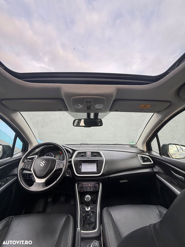 Suzuki SX4 S-Cross 1.6 DDIS 4x4 Comfort+ - 11