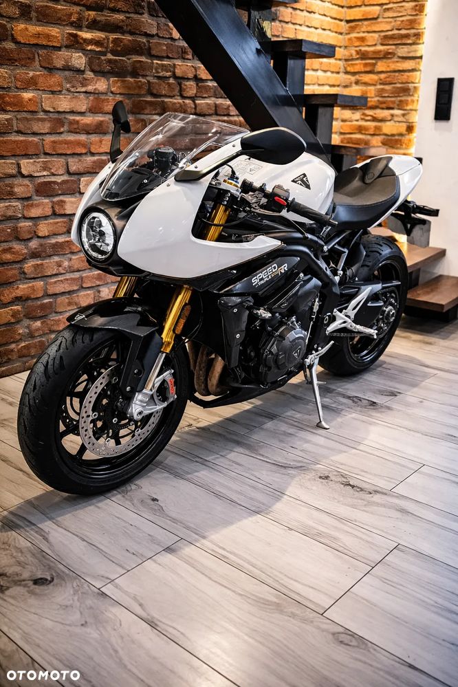 Triumph Speed Triple - 2