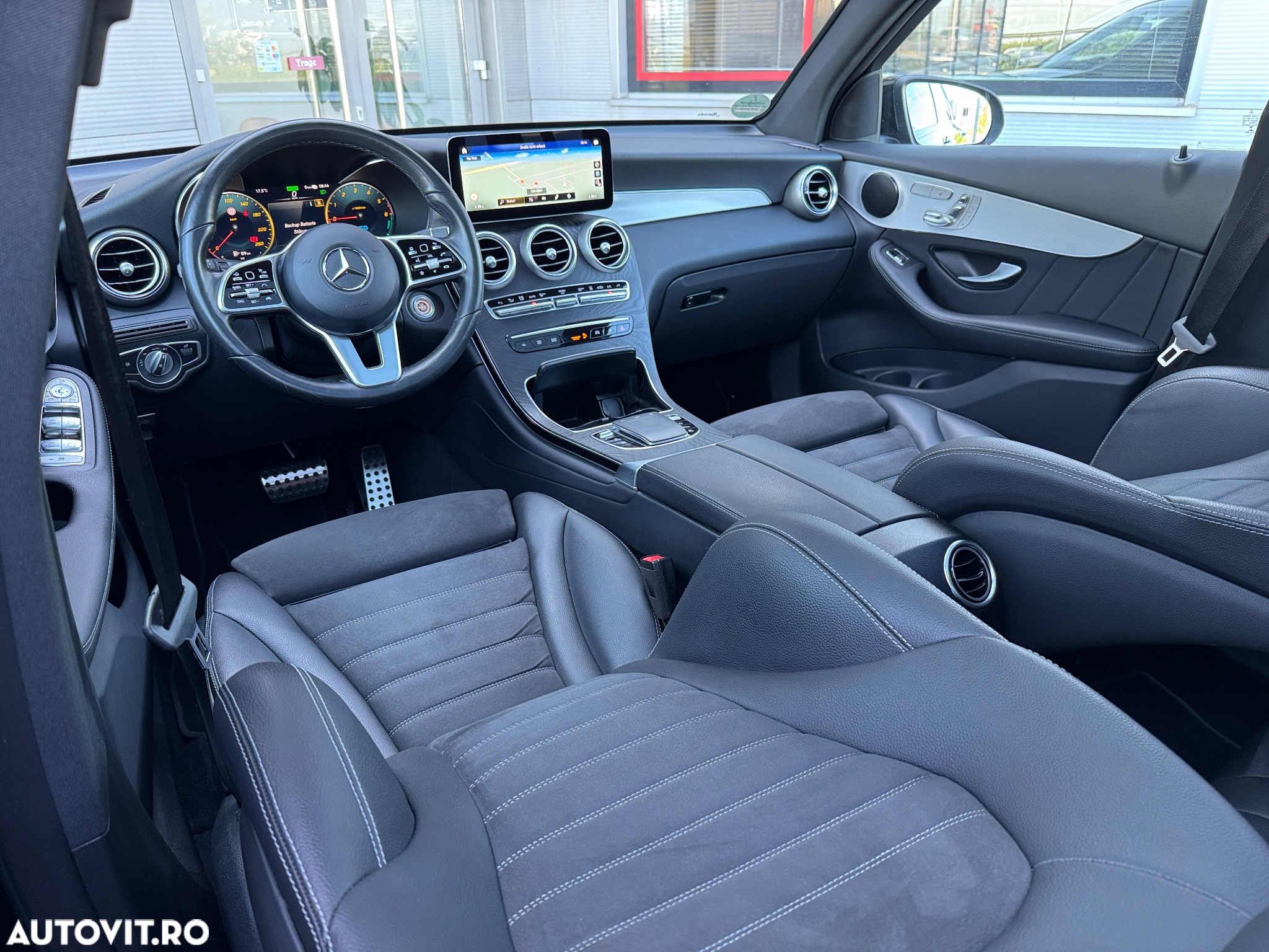 Mercedes-Benz GLC 300 de 4Matic 9G-TRONIC Edition AMG Line - 9