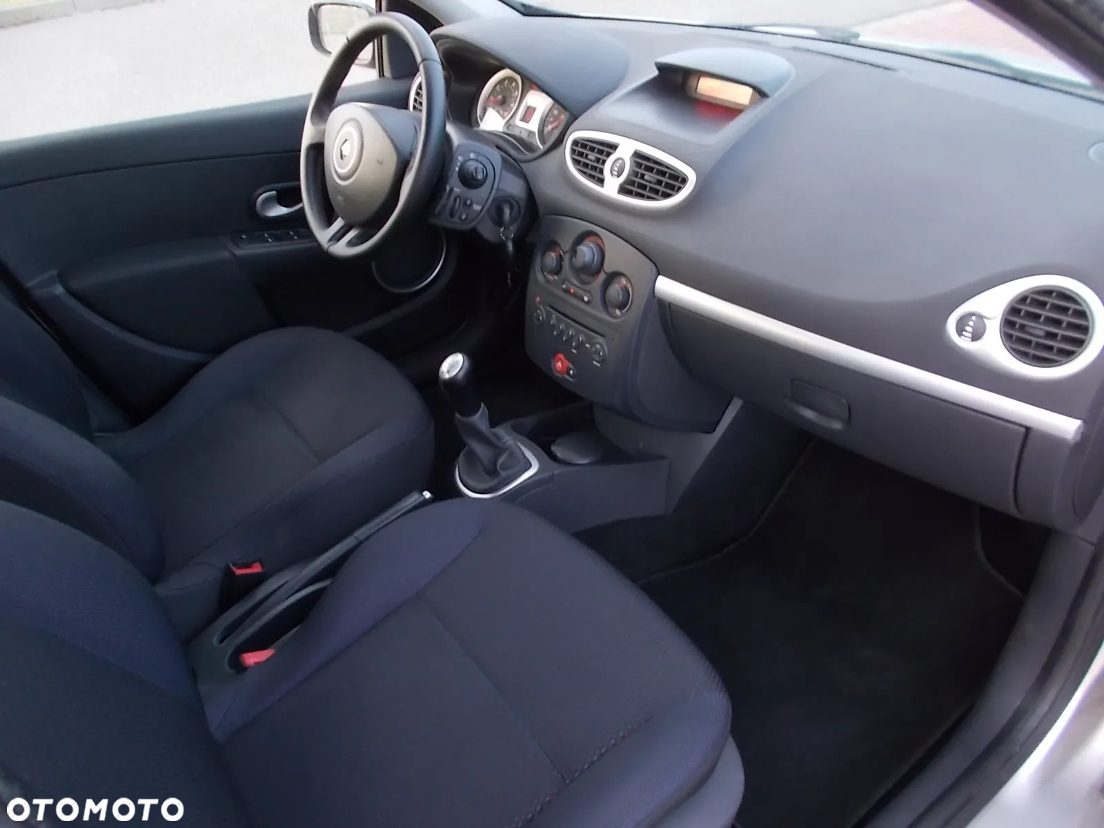 Renault Clio 1.2 TCE Expression - 8