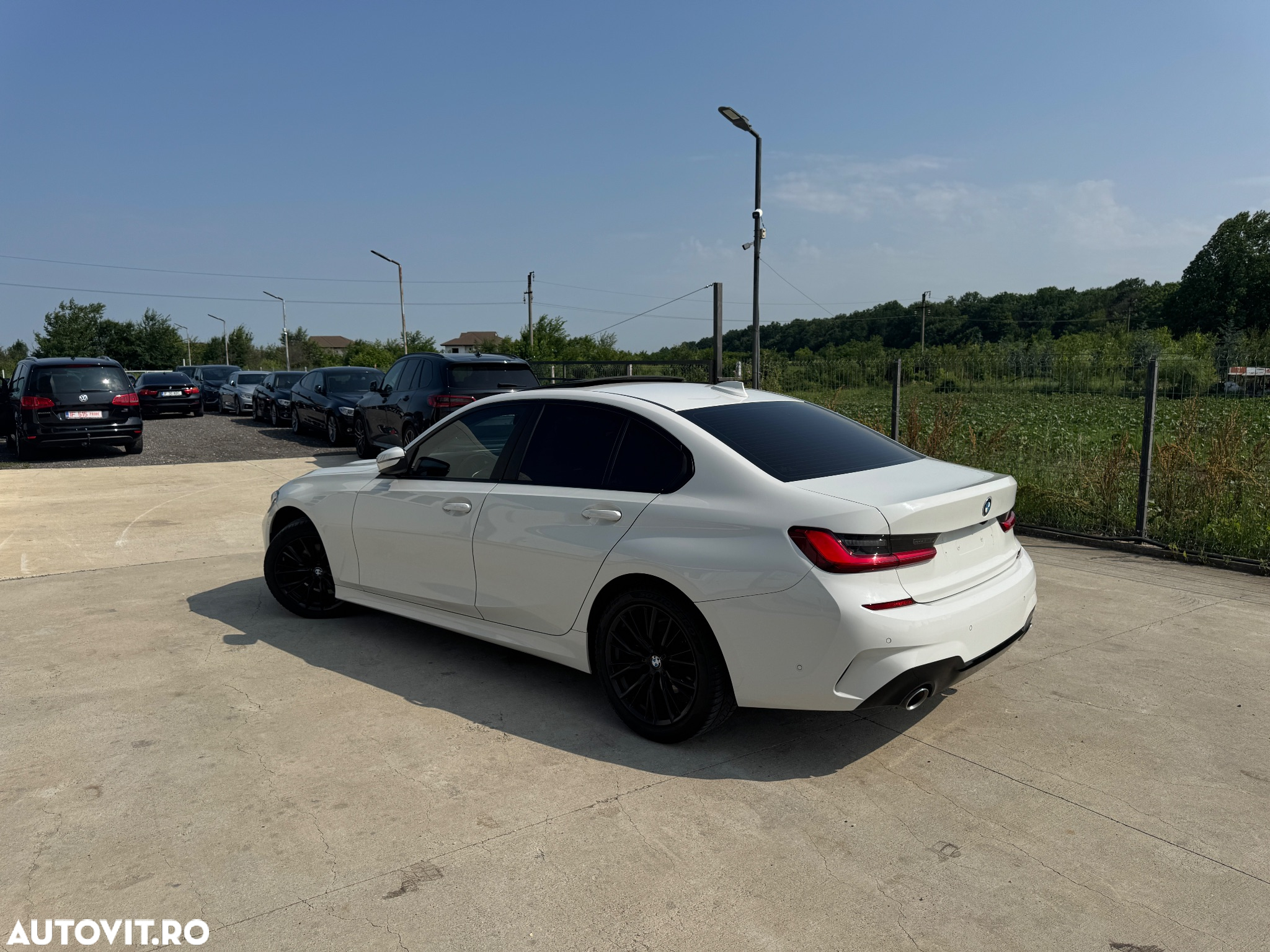 BMW Seria 3 320i GT Aut. Luxury Line - 12