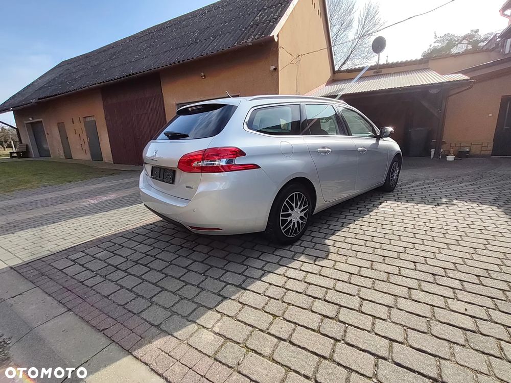 Peugeot 308 BlueHDi 150 Automatik Stop & Start Allure - 5