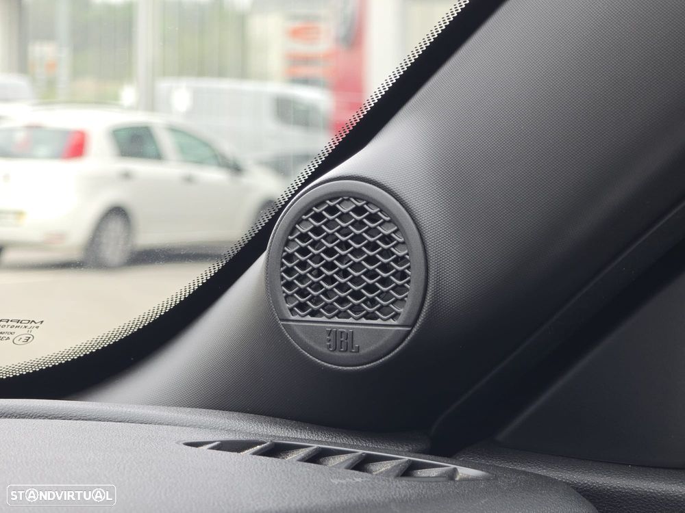 Jeep Avenger 1.2 e-Hybrid Altitude DCT - 24