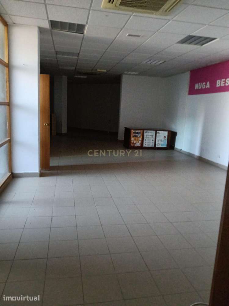 Arrenda-se – Espaço Comercial na Ameixoeira - Grande imagem: 5/14