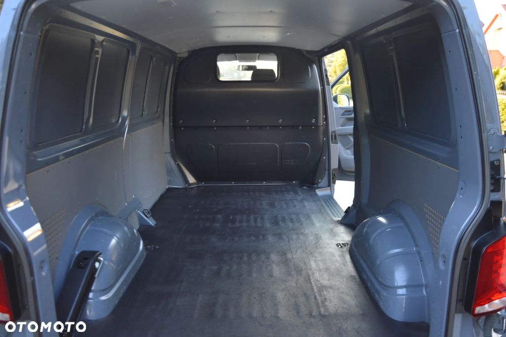 Volkswagen Transporter T6.1 - 16