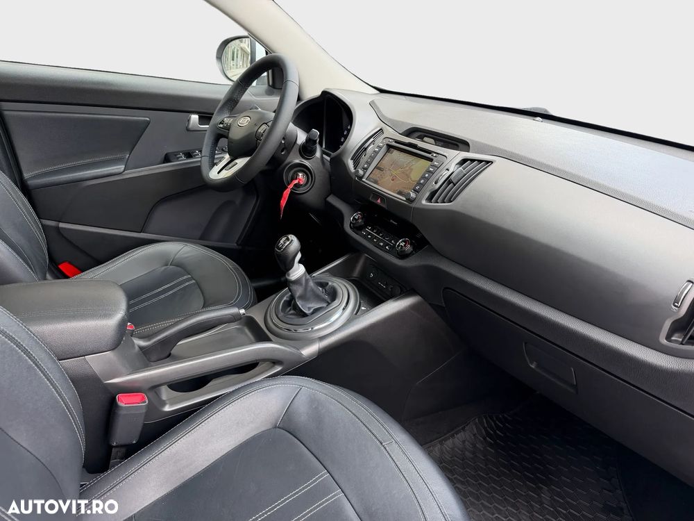 Kia Sportage 1.7 CRDI 2WD Spirit - 9