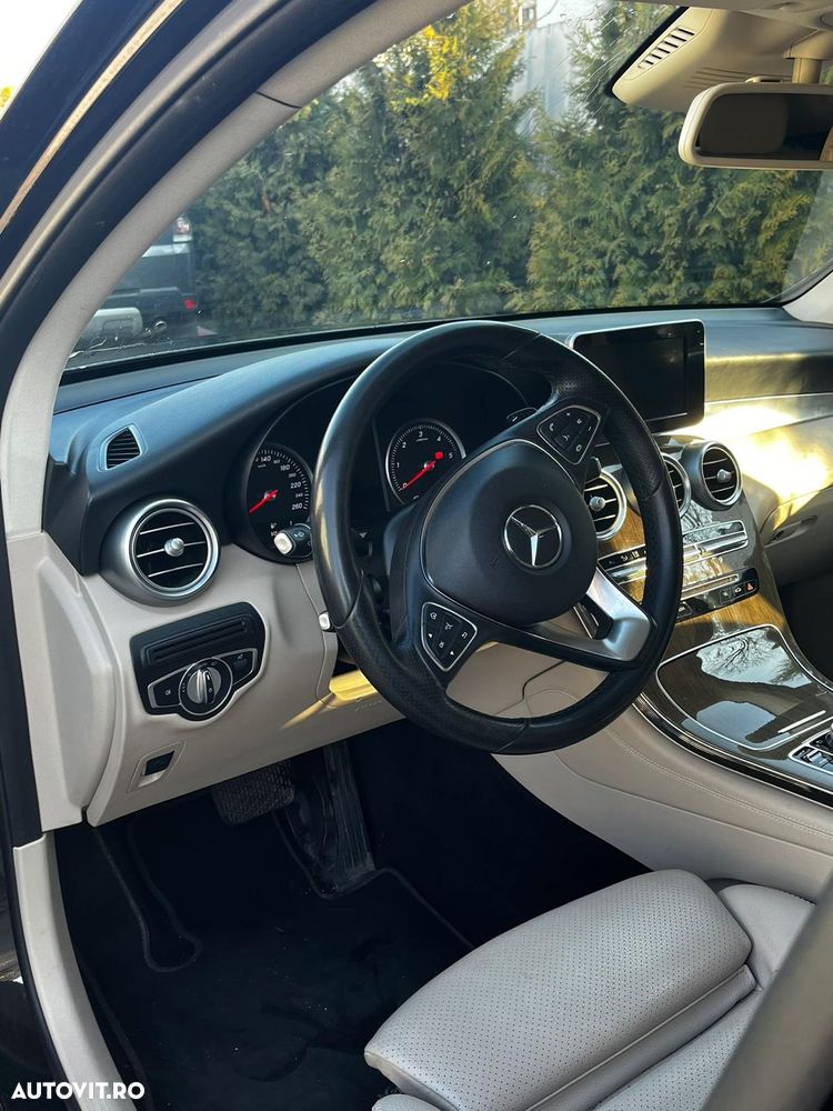 Mercedes-Benz GLC Coupe 250 d 4MATIC - 4
