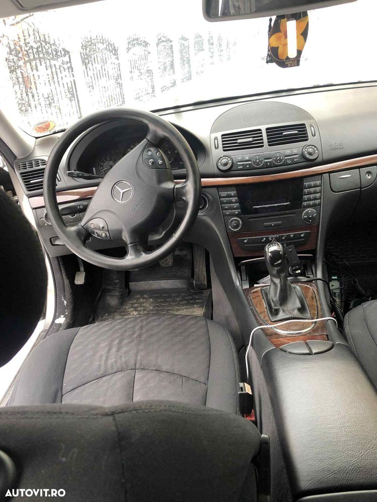 Mercedes-Benz E - 5