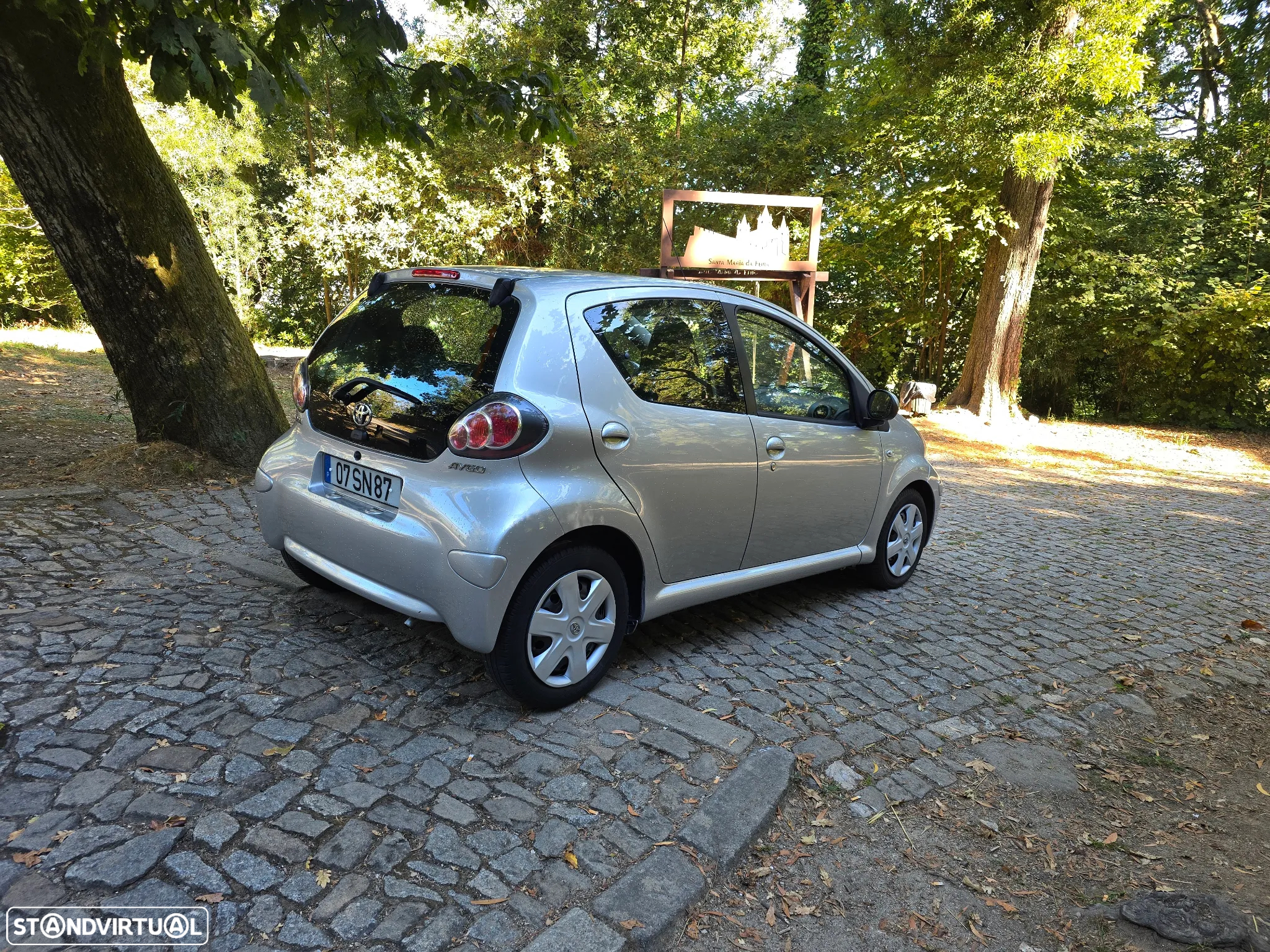 Toyota Aygo 1.0 + AC - 10