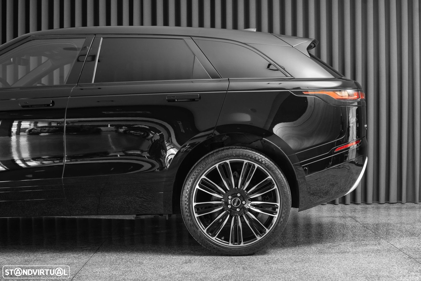 Land Rover Range Rover Velar 2.0 D R-Dynamic HSE - 8