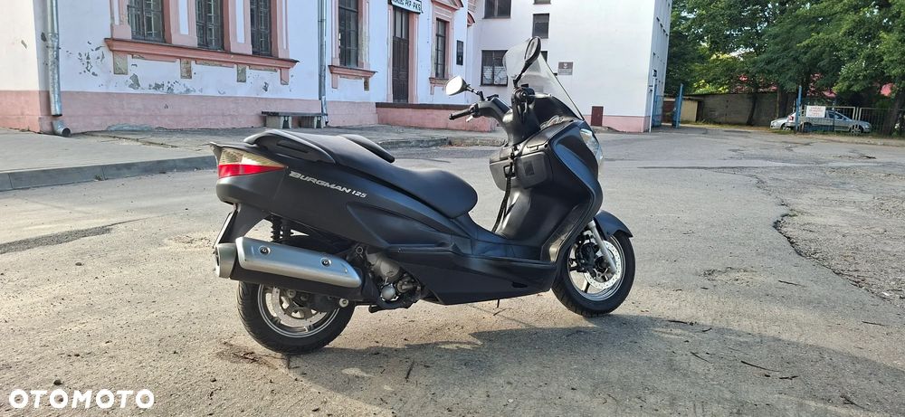 Suzuki Burgman - 13