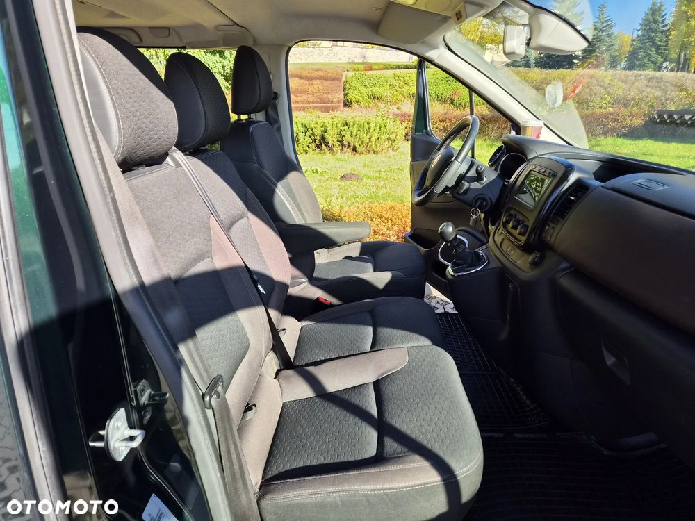 Renault Trafic - 25