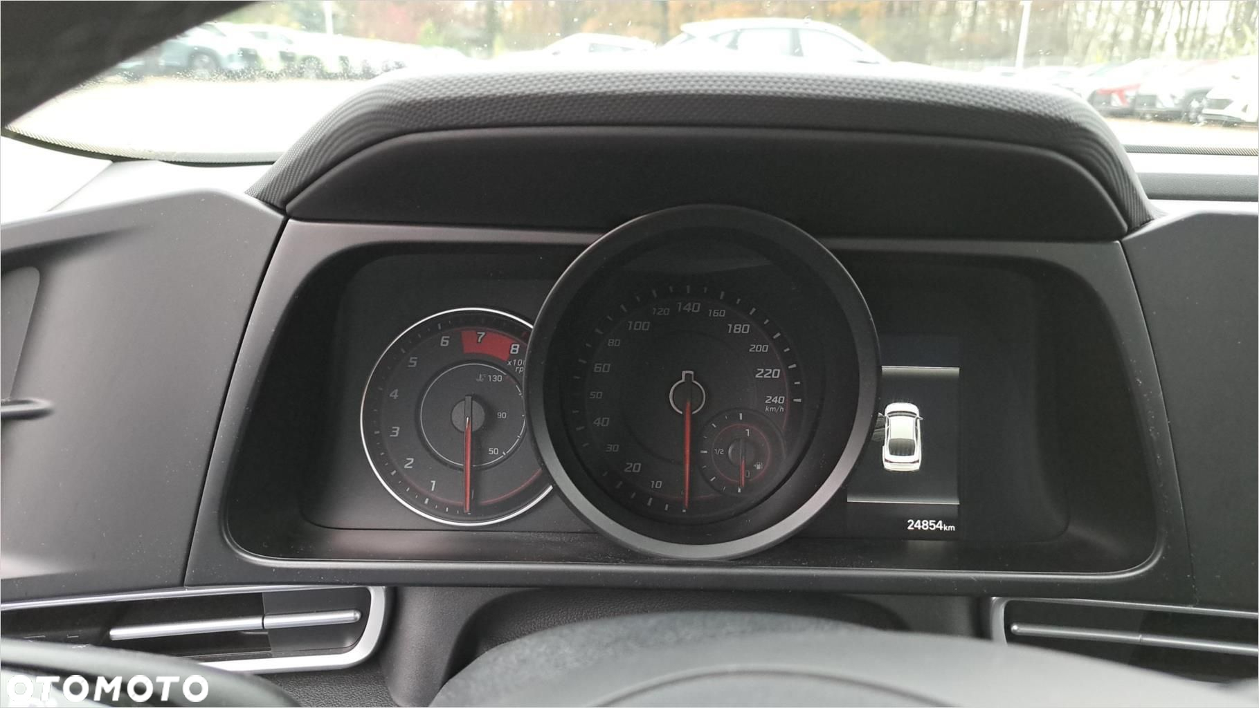 Hyundai Elantra - 14