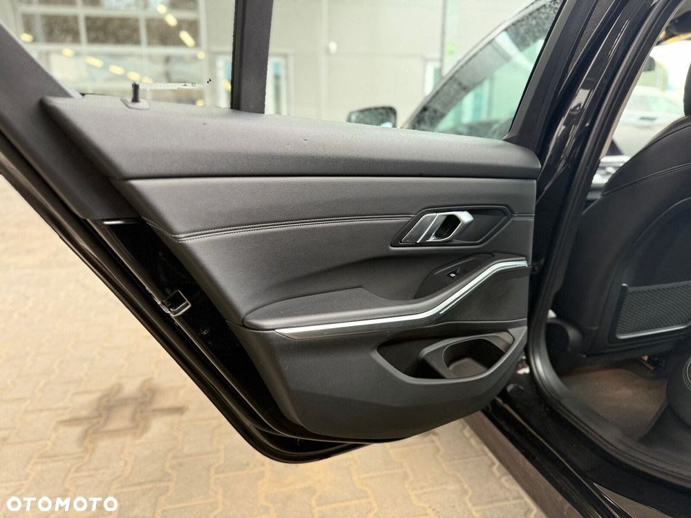 BMW Seria 3 - 9