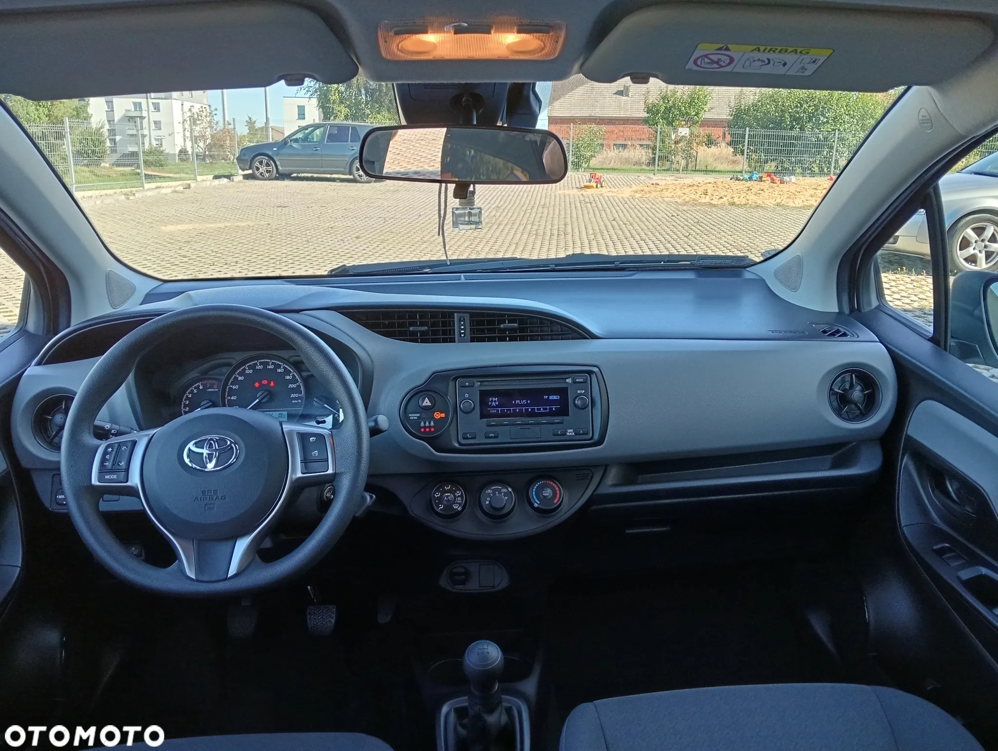 Toyota Yaris 1.0 Active - 11