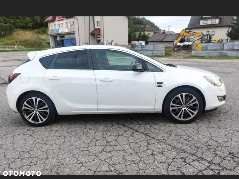 Opel Astra 1.6 T Sport - 3