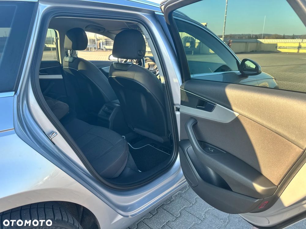 Audi A4 Avant 2.0 TDI S tronic - 22
