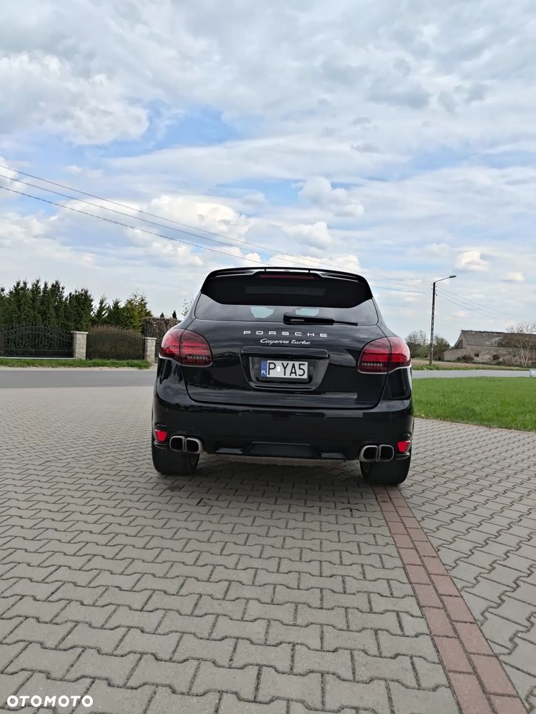 Porsche Cayenne Turbo Tiptronic S - 12