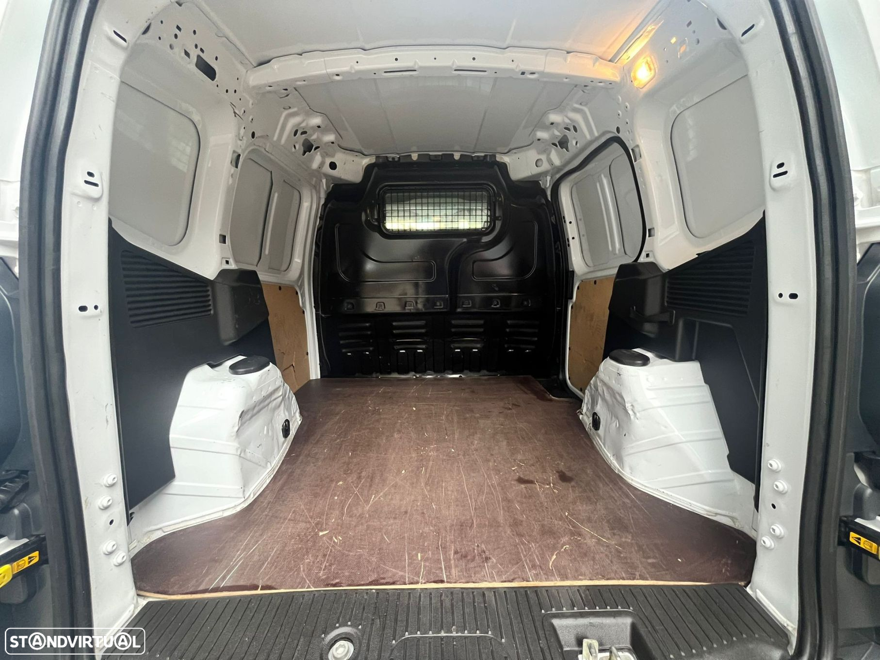 Ford Transit Courier 1.5 TDCi Trend - 37