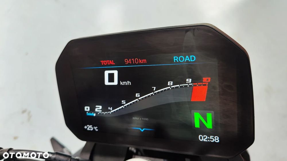 BMW R - 33